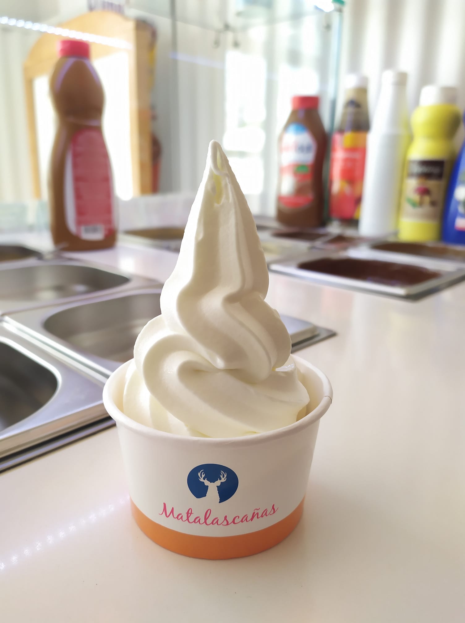 Helado con frambuesas Ciervo Azul